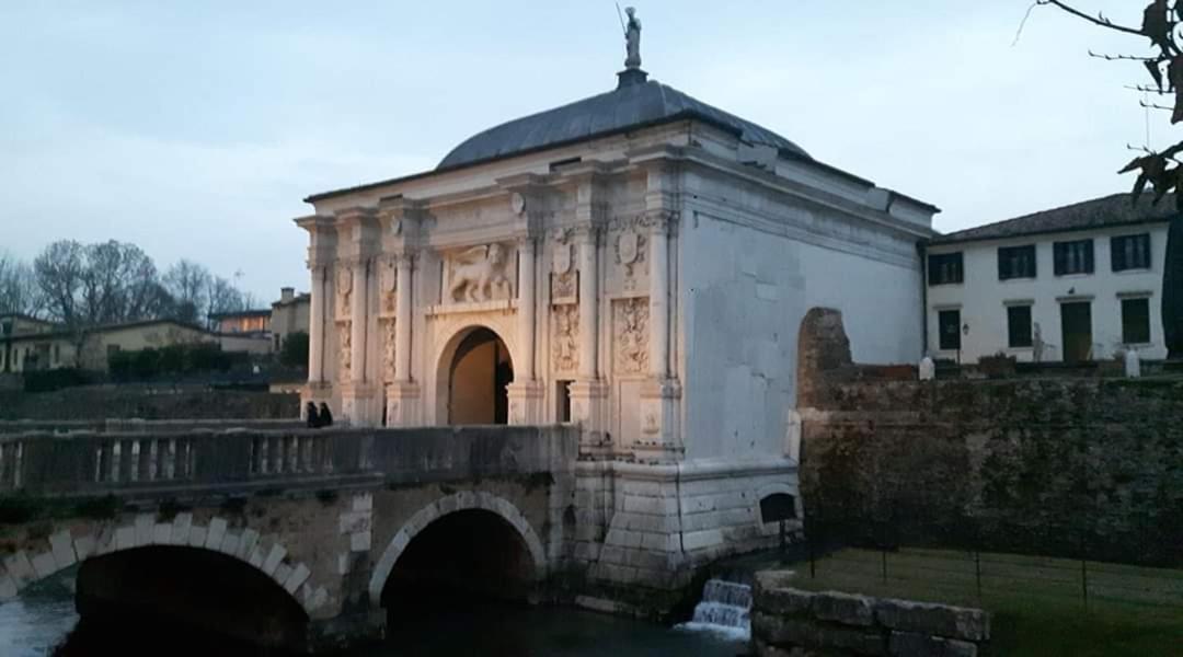 La Petite Maison Treviso Luaran gambar